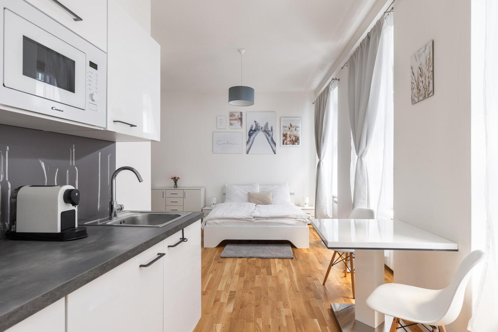 Stay2Gether Beige Nest - Metro Florenc Praga Zewnętrze zdjęcie